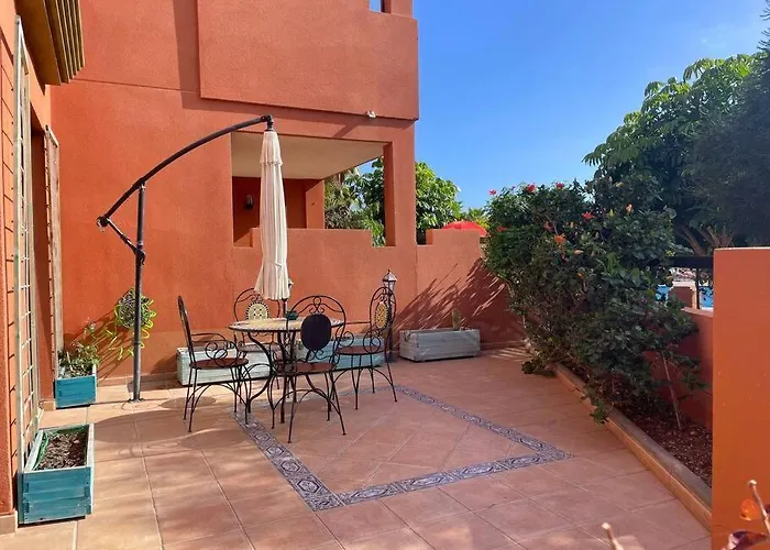 2-bedroom With Patio Next To Pool - Apartamento La Tejita