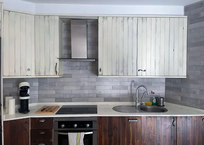 2-bedroom With Patio Next To Pool - Apartamento *