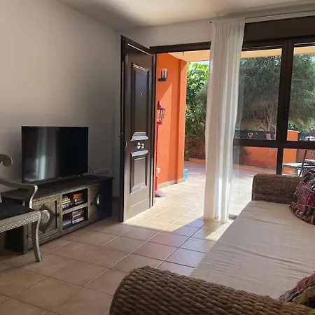 2-bedroom With Patio Next To Pool - アパート La Tejita