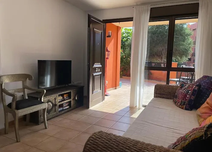 2-bedroom With Patio Next To Pool - شقة La Tejita