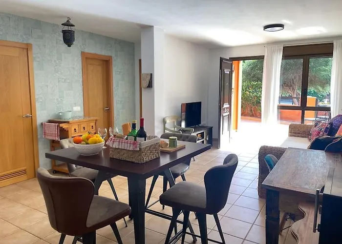 2-bedroom With Patio Next To Pool - * La Tejita